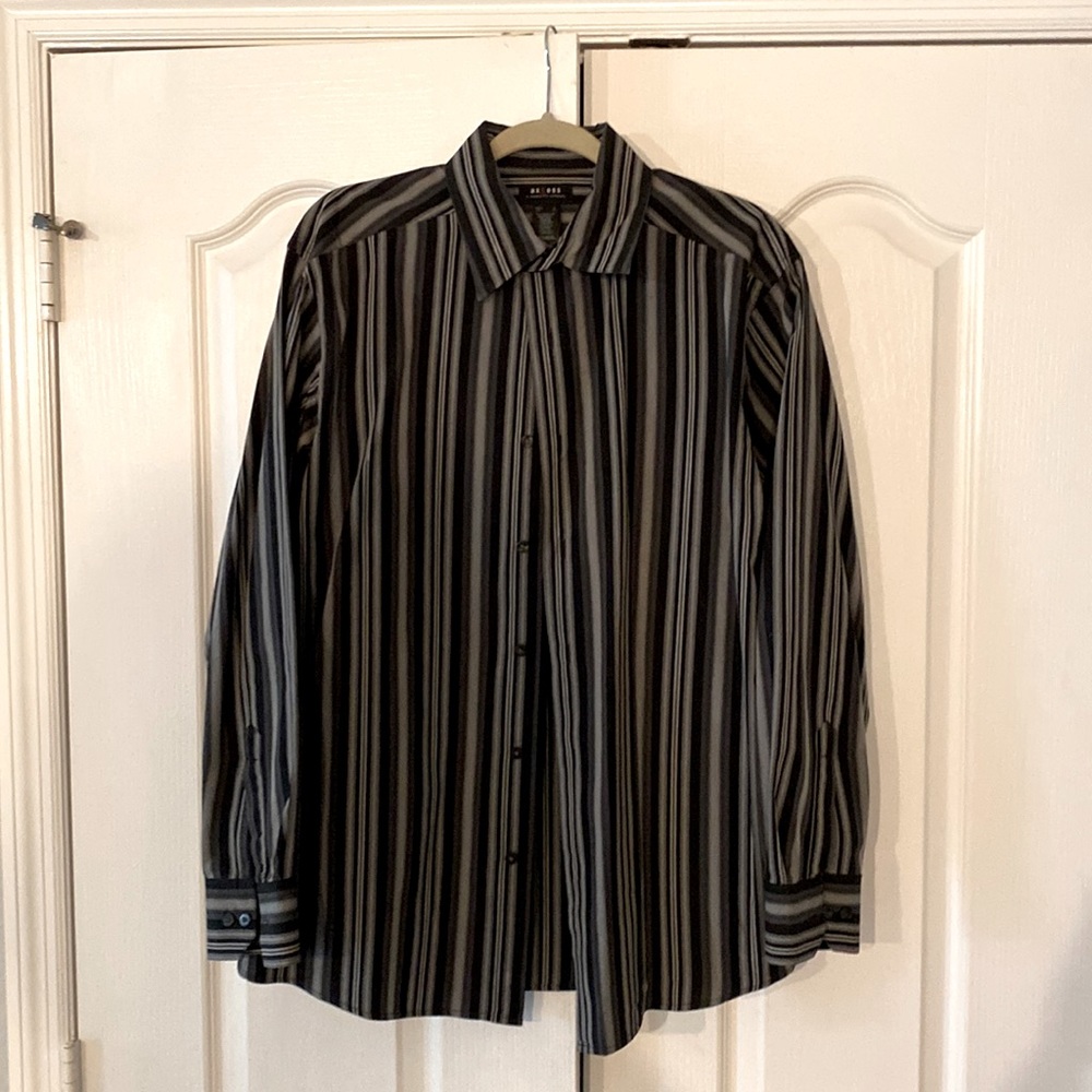 Claiborne Men’s button up shirt